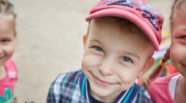 UNICEF: Rosną nierówności społeczne wśród dzieci w państwach wysokorozwiniętych - W Polsce najmniejsze nierówności są w edukacji zaś największe w zdrowiu i zadowoleniu z życia. Najnowszy raport UNICEF „Równe szanse dla dzieci” analizuje nierówności społeczne wśród dzieci w zakresie warunków materialnych, edukacji, zdrowia oraz zadowolenia z życia.