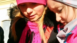 Uczniowie białostockiej podstawówki w miejskiej grze edukacyjnej - Jak bezpiecznego korzystać z internetu i nowych technologii – tego można dowiedzieć się też przez zabawę. Uczniowie Społecznej Szkoły Podstawowej nr 11 wzięli udział w ulicznej grze edukacyjnej w Pałacu Branickich.