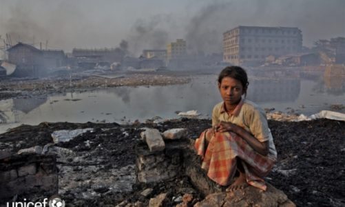 UNICEF: 300 mln dzieci na świecie oddycha najbardziej zanieczyszczonym powietrze
