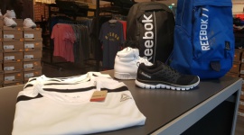 Ostatni dzwonek przed pierwszym dzwonkiem na zakupy do szkoły - Plecak? Strój i buty na zajęcia sportowe? Marynarka albo sukienka na rozpoczęcie roku szkolnego? To już ostatni dzwonek na to, aby przed startem roku szkolnego zrobić zakupy do szkoły czy przedszkola. We Wrocław Fashion Outlet można to zrobić tanio i wygodnie