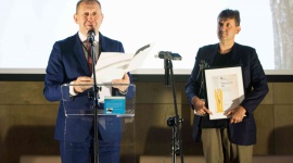 Wręczono ojcowskie statuetki MAX 2017 - Statuetki MAX 2017 otrzymali Marek Kamiński, dr Krzysztof Liszcz, Jerzy Dmowski oraz stowarzyszenie STERNIK.