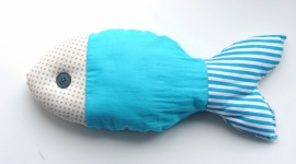 Gerber zaprasza na obiadek z rybką - Ryba w diecie niemowlęcia może pojawić się po raz pierwszy już na początku 7. miesiąca. Gerber ma w ofercie aż 6 różnych obiadków, które pomogą w zapoznaniu malucha z jej smakiem.