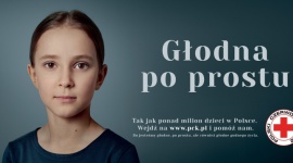 #głodni pomagania – PCK opowiada o kampanii dotyczącej niedożywienia dzieci - Od pierwszych dni października bilbordy, profile w mediach społecznościowych, a nawet ekrany w wagonach warszawskiego metra zapełniły wizerunki polskich gwiazd dyskutujących na temat głodu. Podczas konferencji prasowej Polskiego Czerwonego Krzyża zagadka została wyjaśniona...