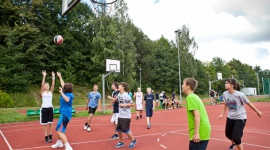 SAM ZAPRACUJ NA SWOJE WAKACJE – AKCJA TRWA - Marzysz o wyjeździe w wakacje, ale przekracza on Twoje możliwości finansowe? Żaden problem.