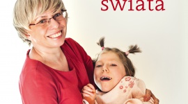 "Nie było czasu na koniec świata" - 10 wywiadów z kobietami – bohaterkami, matkami dzieci z niepełnosprawnościami, chorych i wymagających od nich ogromnej odwagi i miłości. To zapis tego, jak oswoić tragedię, jak znaleźć siłę do walki o swoje życie w obliczu choroby bliskich. Bardzo ważna książka!