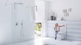 Funkcjonalna i bezpieczna – urządzamy łazienkę przyjazną dziecku - Podpowiadamy, jakie rozwiązania wybrać do łazienki, by zapewnić dziecku bezpieczeństwo, komfort oraz edukację w zakresie samodzielności i higieny.