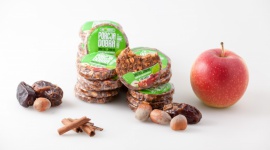 Co powinna zawierać zdrowa przekąska dla dzieci - Na co zwracać uwagę kupując dzieciom przekąski na drugie śniadanie? Oczywiście na ich skład. Ważne, by szybki posiłek w szkole dostarczał nie tylko konkretnej dawki energii, ale także by zawierał cenne odżywcze substancje.