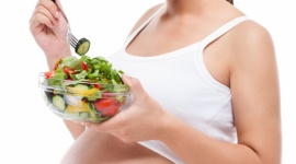 Fakty i mity o żywieniu kobiet w ciąży - Poznaj jedne z najpopularniejszych faktów i mitów na temat prawidłowego odżywiania podczas ciąży.