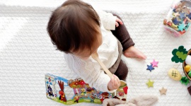 Dzisiaj Europejski Dzień Śniadania – jak można świętować go z maluszkiem? - Okres wczesnego dzieciństwa to niepowtarzalna okazja, aby przyzwyczajać malucha do regularnego jedzenia śniadań!