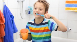 Jak oszczędzać wodę i jak zaangażować w to dzieci? - Woda wpływa na niemal każdy aspekt naszego życia i jest nam niezbędna do egzystencji. Dlatego oszczędzanie wody powinno być codziennym nawykiem każdego z nas, a także jednym z priorytetów w edukacji proekologicznej młodego pokolenia.