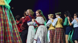 Brave Kids wystartowały na Złotnikach - We Wrocławiu trwa ostatnia tura wyjątkowych warsztatów artystycznych dla dzieci i młodzieży. Efektem tych twórczych spotkań będzie pokaz, z którym Brave Kids wystąpią na Złotnikach 28 sierpnia.